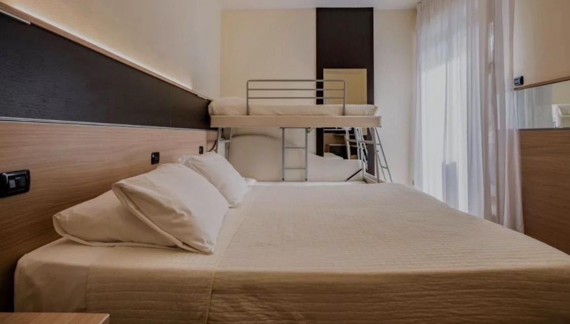 Hotel Napoleon San Mauro Mare エクステリア 写真