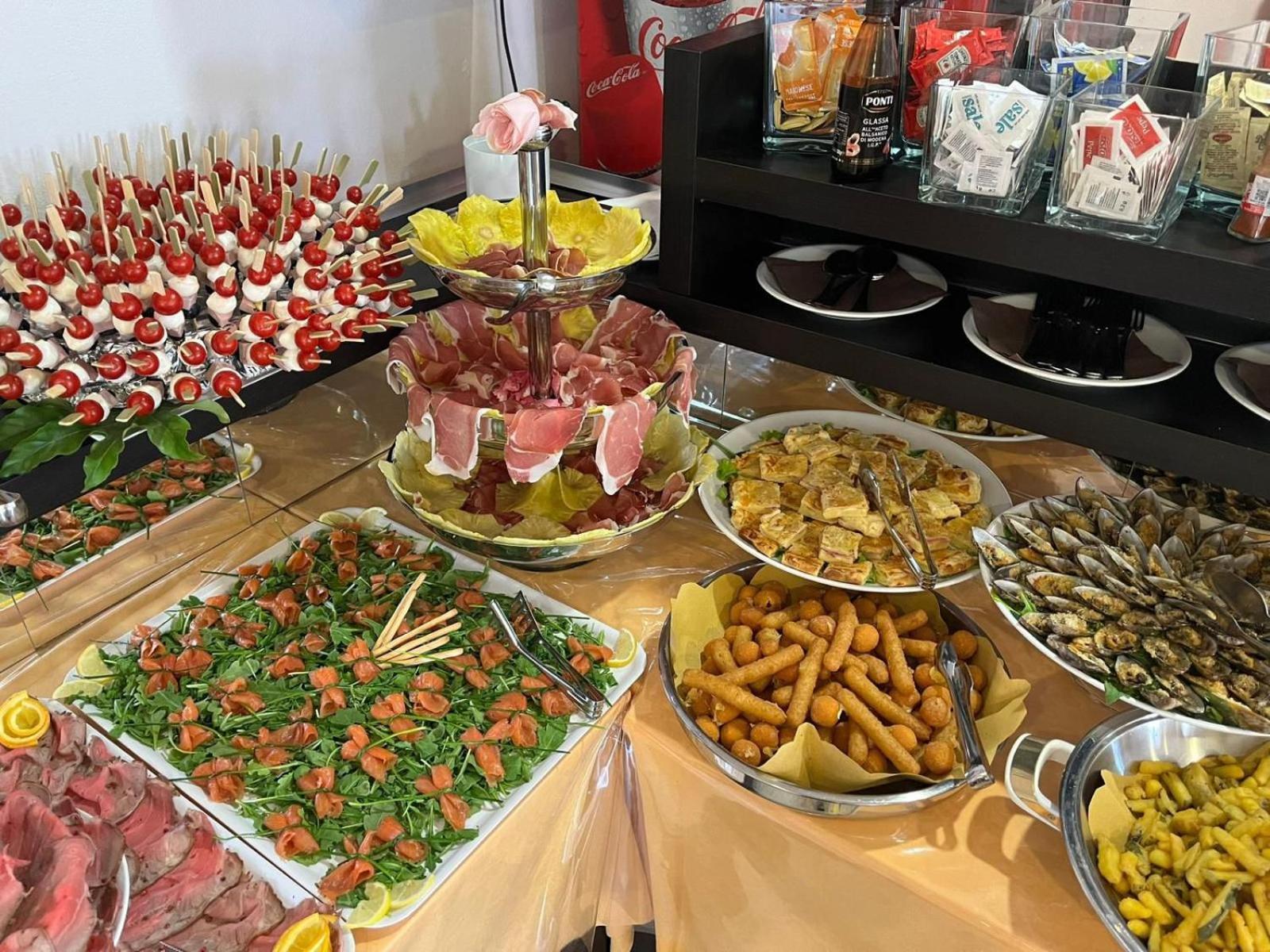 Hotel Napoleon San Mauro Mare エクステリア 写真
