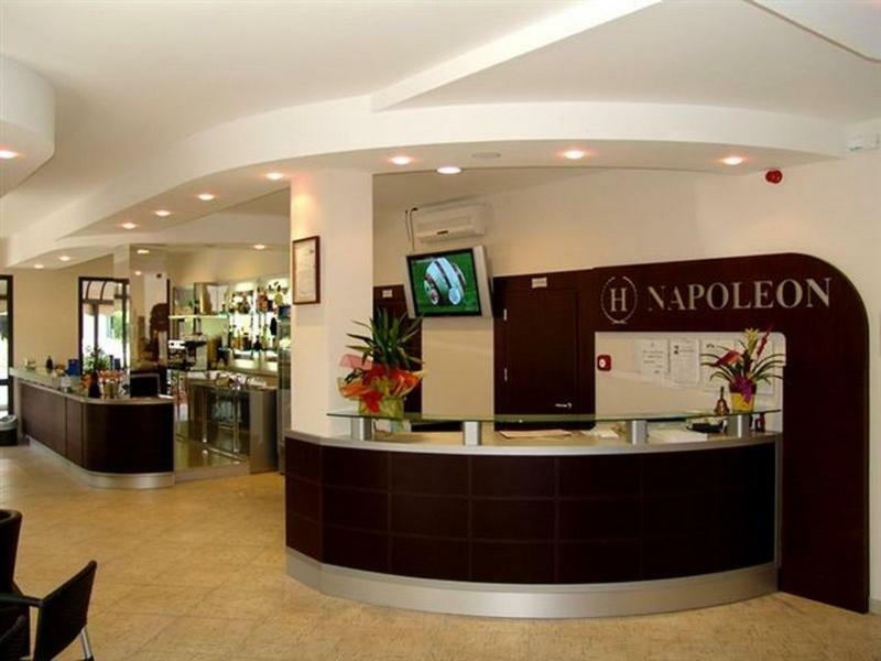 Hotel Napoleon San Mauro Mare エクステリア 写真